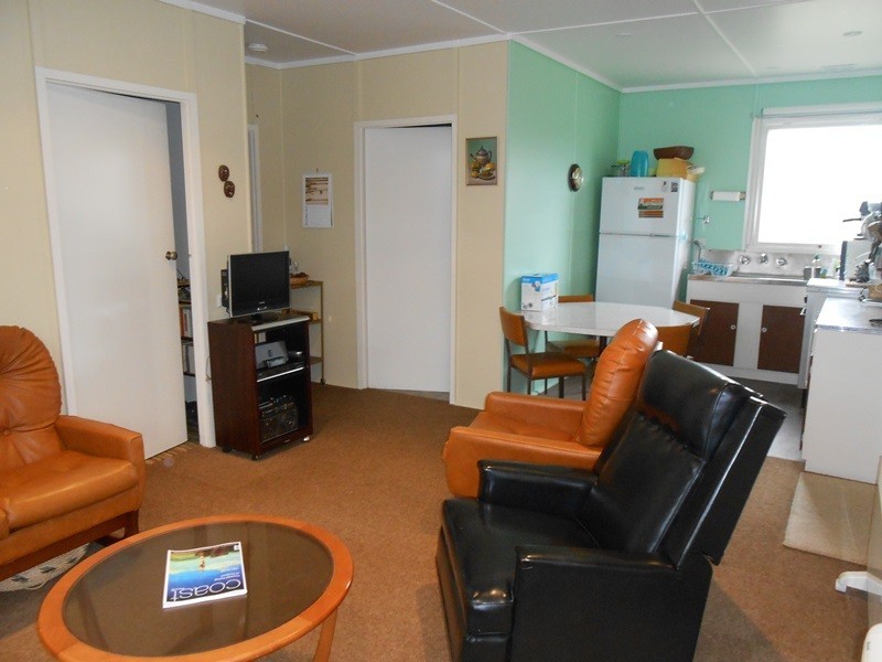 5 Ocean View Pde, Sandy Point VIC 3959
