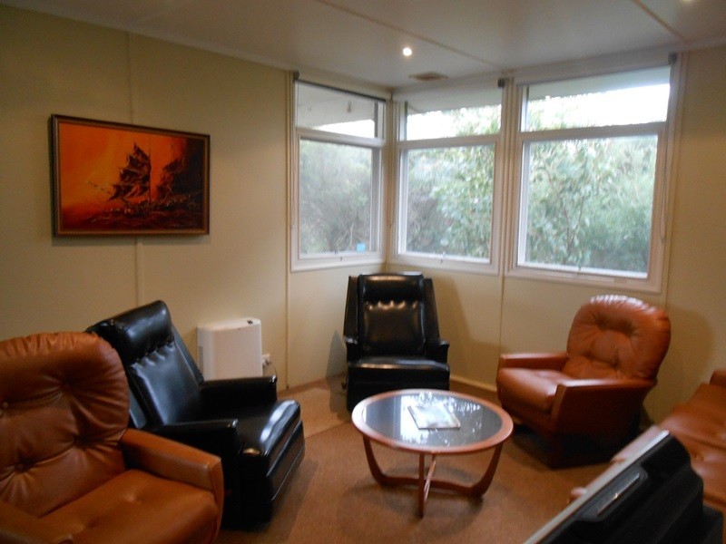 5 Ocean View Pde, Sandy Point VIC 3959