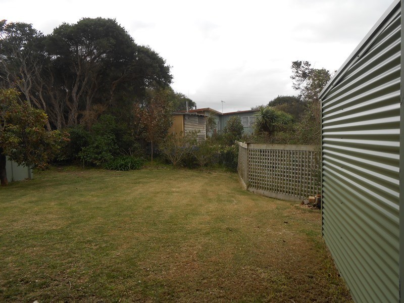 5 Ocean View Pde, Sandy Point VIC 3959
