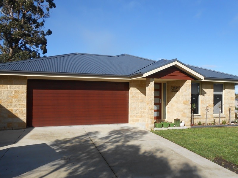 2 Forest Rise, Foster VIC 3960