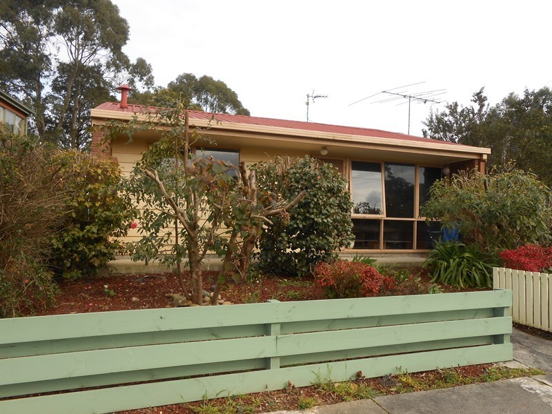 1/2 Main Street, Foster VIC 3960