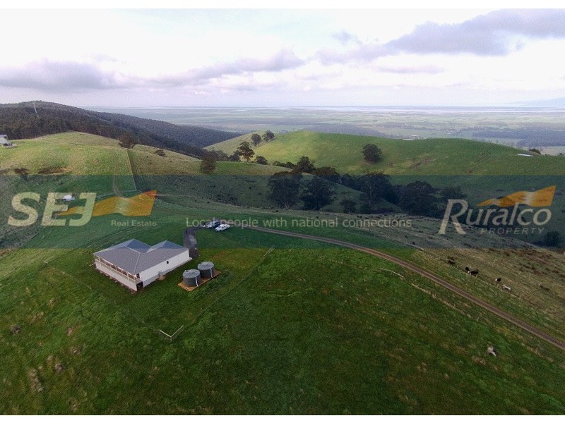 716 Hedley Range Rd, Binginwarri VIC 3966