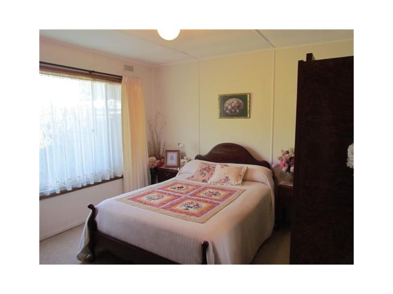 130 Curwen Road, Mountain View VIC 3988