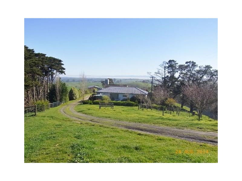 130 Curwen Road, Mountain View VIC 3988