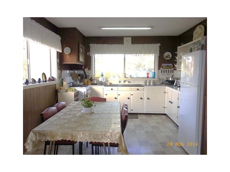 130 Curwen Road, Mountain View VIC 3988