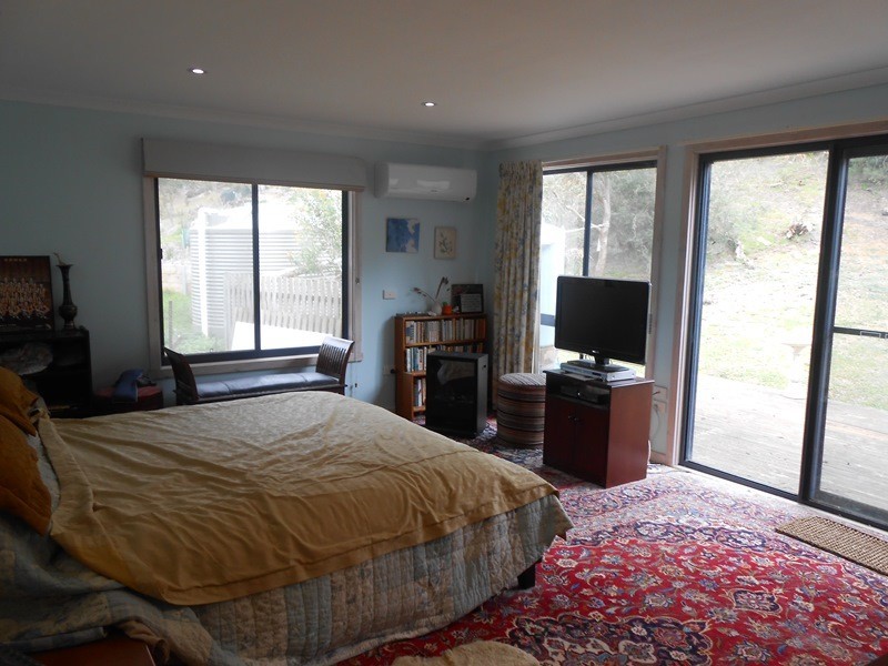 86 Beach Pde, Sandy Point VIC 3959