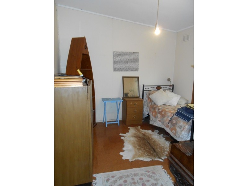 86 Beach Pde, Sandy Point VIC 3959