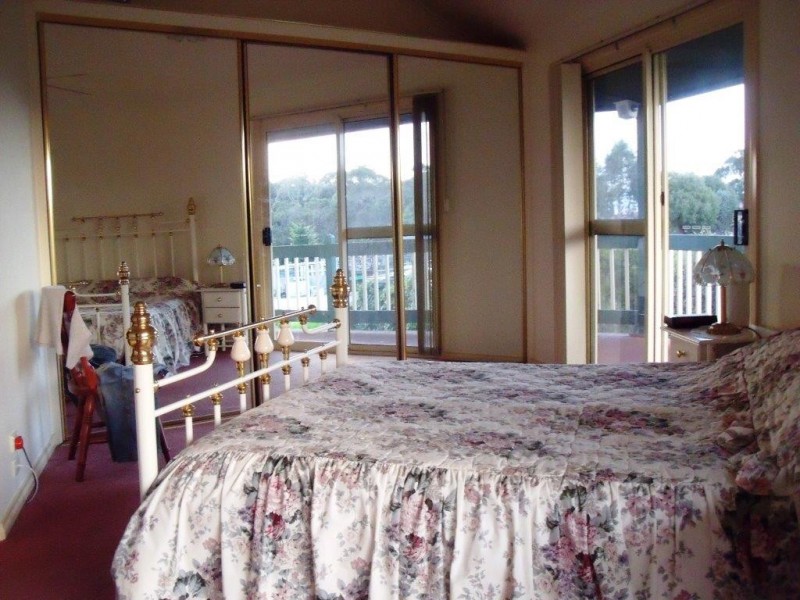 45 Old Hat Rd, Foster VIC 3960