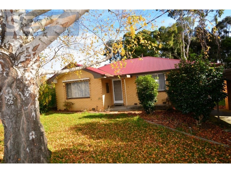 7 Mary Rogers Cres, Leongatha VIC 3953