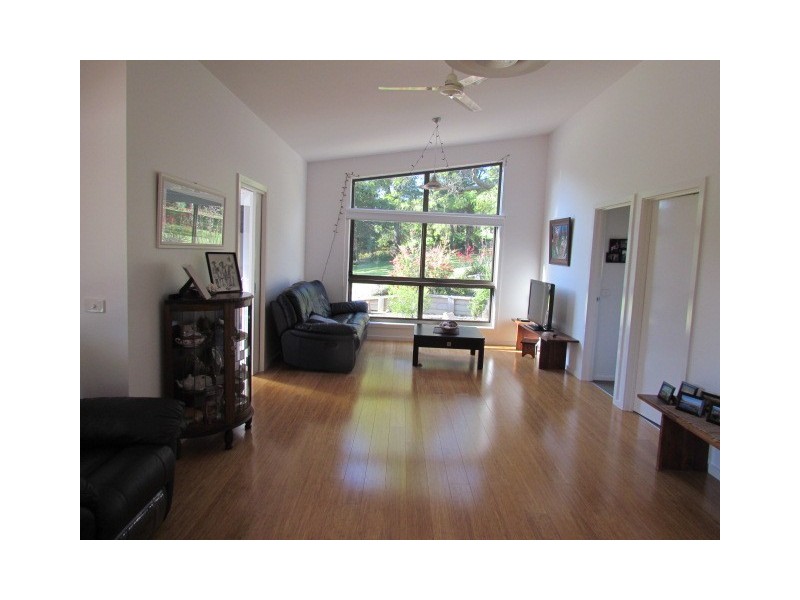 2 Hobsons Road, Foster VIC 3960