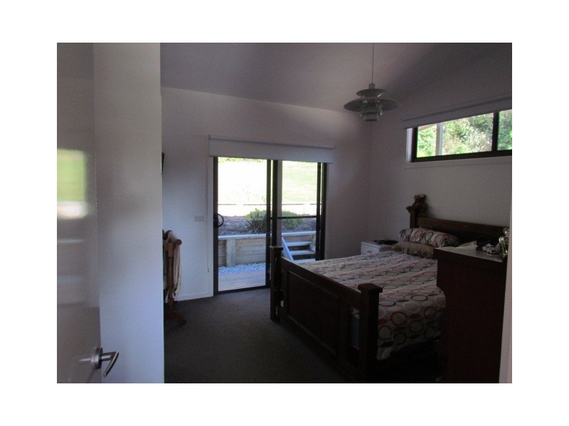 2 Hobsons Road, Foster VIC 3960