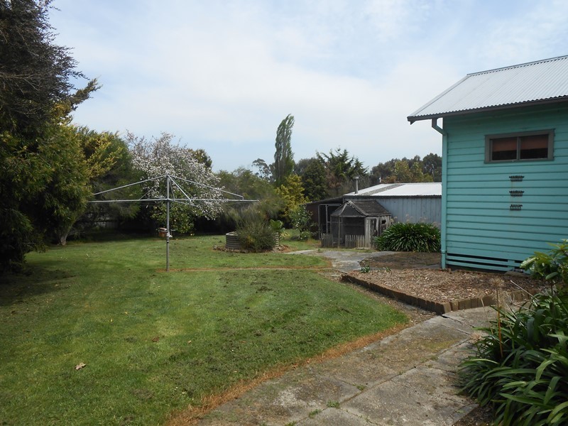 13 Foster Road, Toora VIC 3962