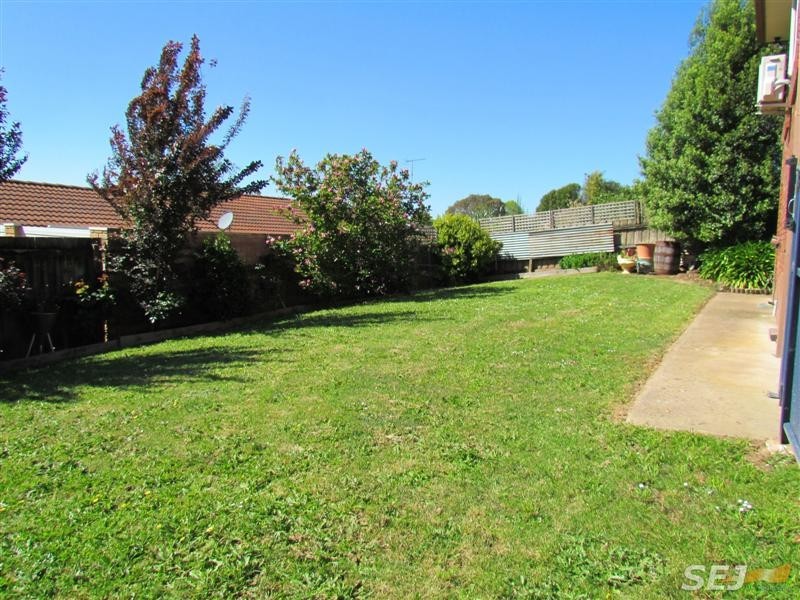 30 Waratah Drive, Warragul VIC 3820