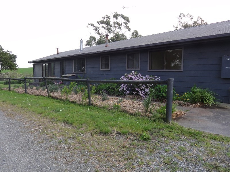 90 Boys Rd, Fish Creek VIC 3959
