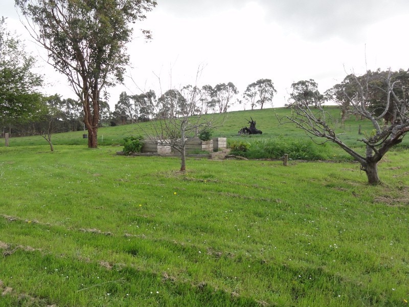 90 Boys Rd, Fish Creek VIC 3959