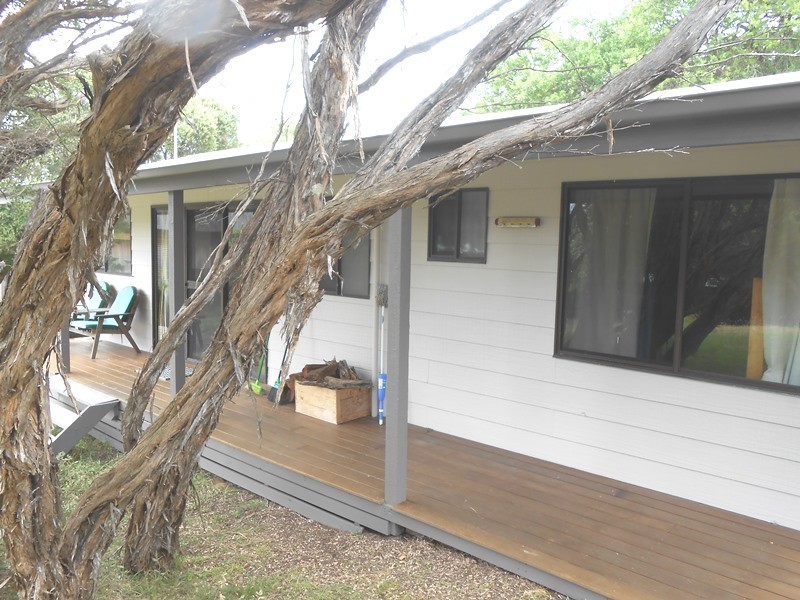 39 Beach Pde, Sandy Point VIC 3959