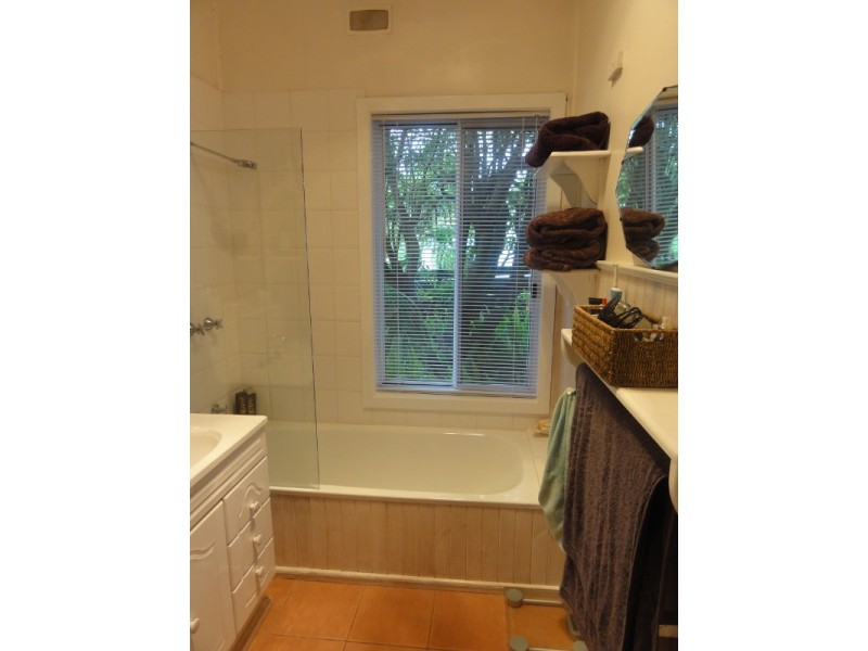 1 Hall Road, Foster VIC 3960