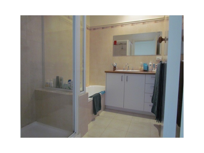 300 Jacksons Track, Labertouche VIC 3816