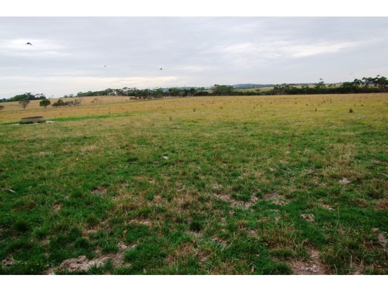 149 Stuchberry Rd, Inverloch VIC 3996