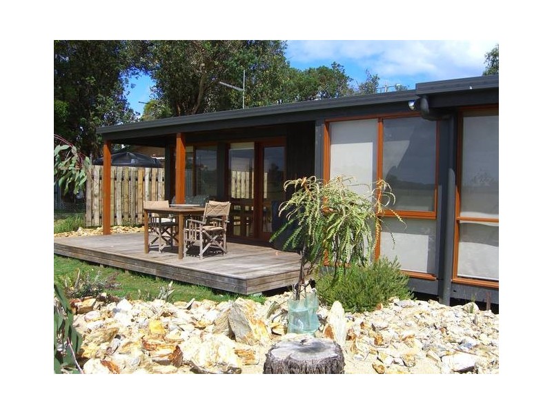 23 Ash Avenue, Sandy Point VIC 3959