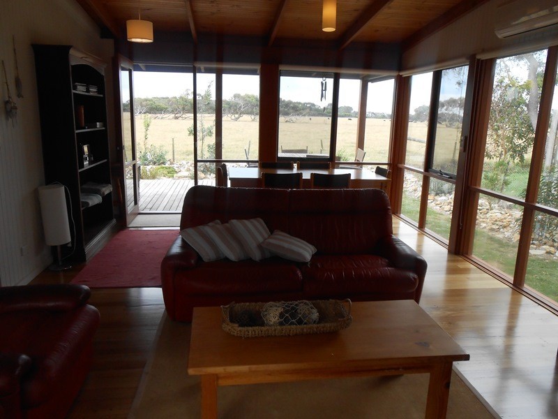 23 Ash Avenue, Sandy Point VIC 3959