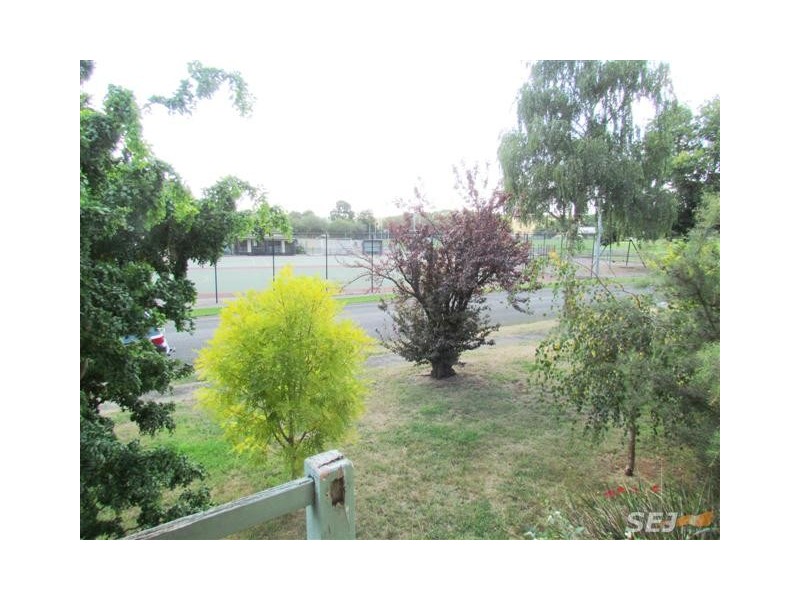 16 Western Park Drive, Warragul VIC 3820