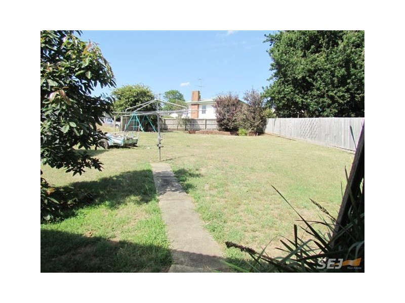 16 Western Park Drive, Warragul VIC 3820