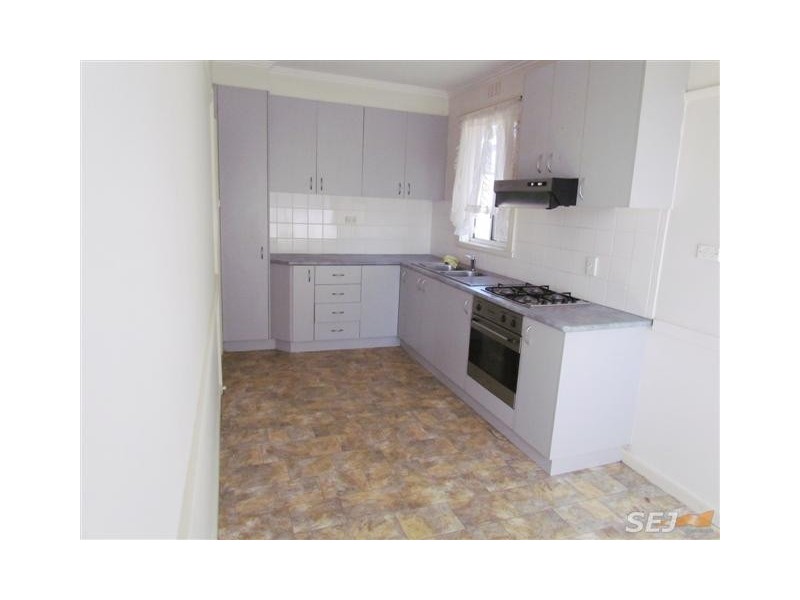 16 Western Park Drive, Warragul VIC 3820