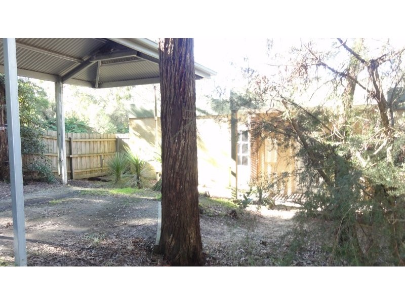 Foster VIC 3960