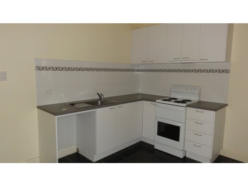 Foster VIC 3960