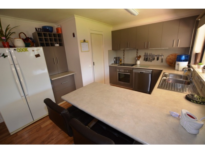 2 Sawyer Street, Leongatha VIC 3953