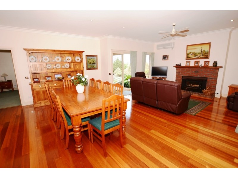 995 CANAVANS Rd, Mount Eccles VIC 3953