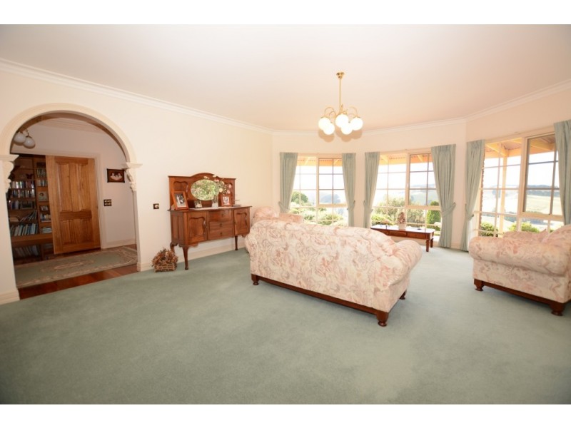 995 CANAVANS Rd, Mount Eccles VIC 3953