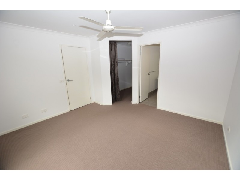 28 Parkside Close, Leongatha VIC 3953