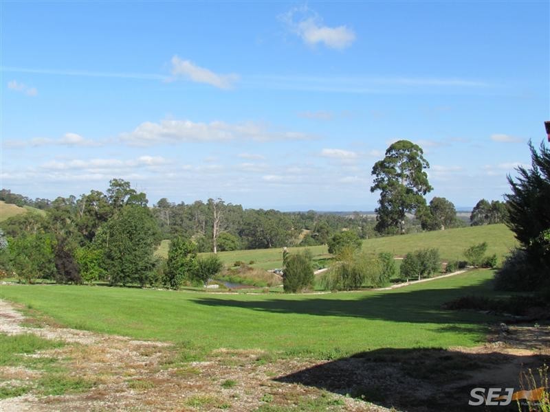 2024 Willow Grove Road, Willow Grove VIC 3825