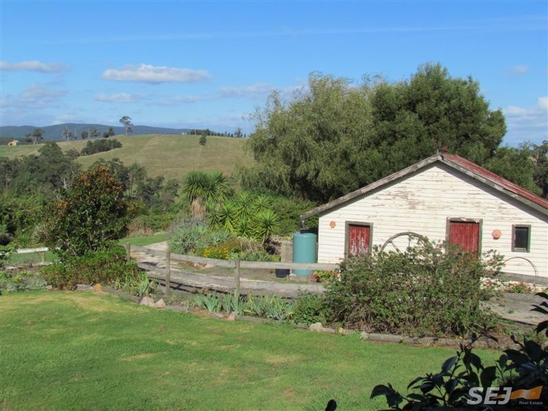 2024 Willow Grove Road, Willow Grove VIC 3825