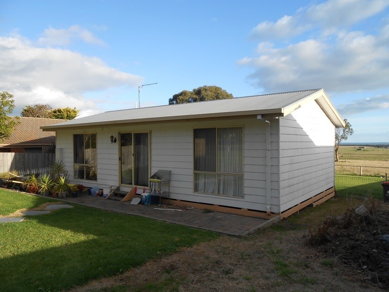 72 WELSHPOOL ROAD, Toora VIC 3962