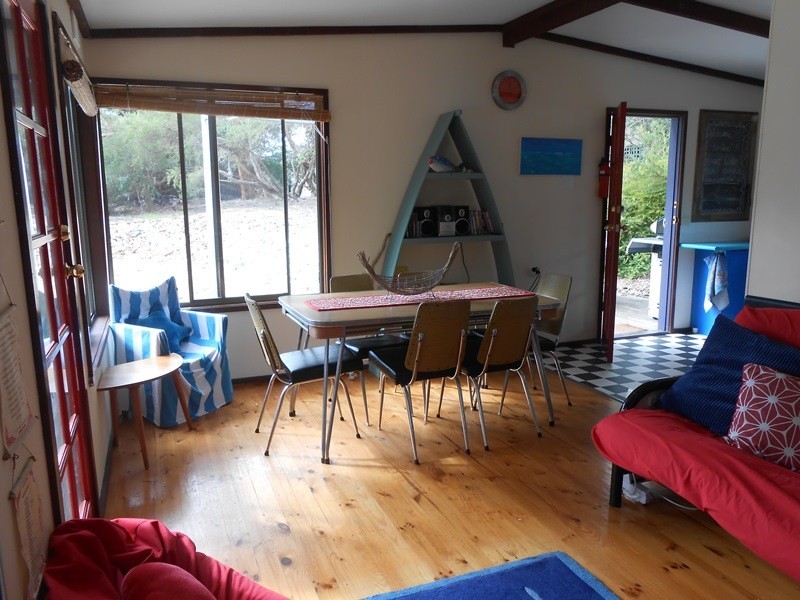 32 Sandy Point Road, Sandy Point VIC 3959