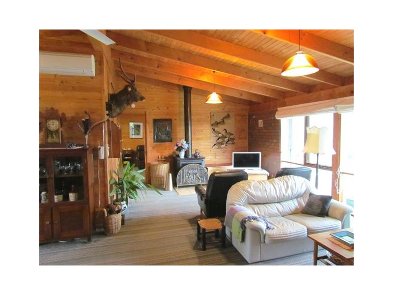 385 Duggan North Road, Fumina VIC 3825