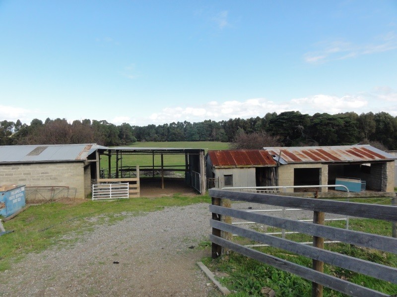 80 Agnes River Rd, Welshpool VIC 3966