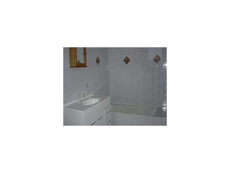 Unit 4 McDonald Street East, Foster VIC 3960