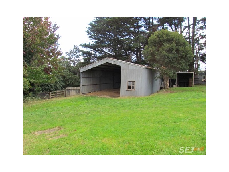 21 Irwin Road, Neerim East VIC 3831