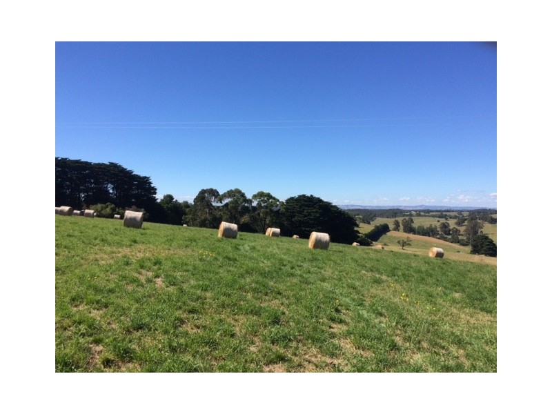 21 Irwin Road, Neerim East VIC 3831