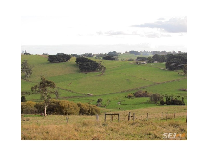 21 Irwin Road, Neerim East VIC 3831