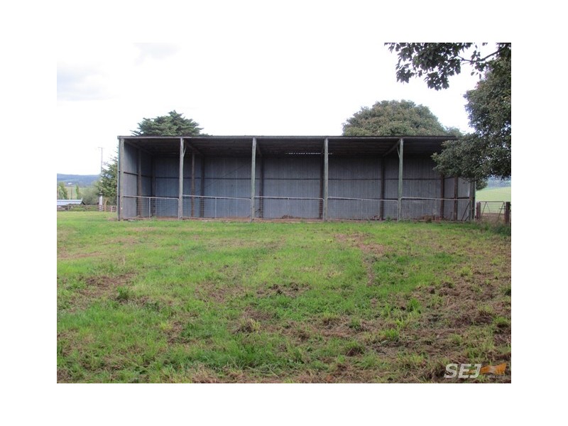21 Irwin Road, Neerim East VIC 3831