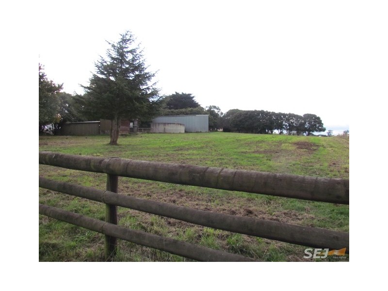 21 Irwin Road, Neerim East VIC 3831