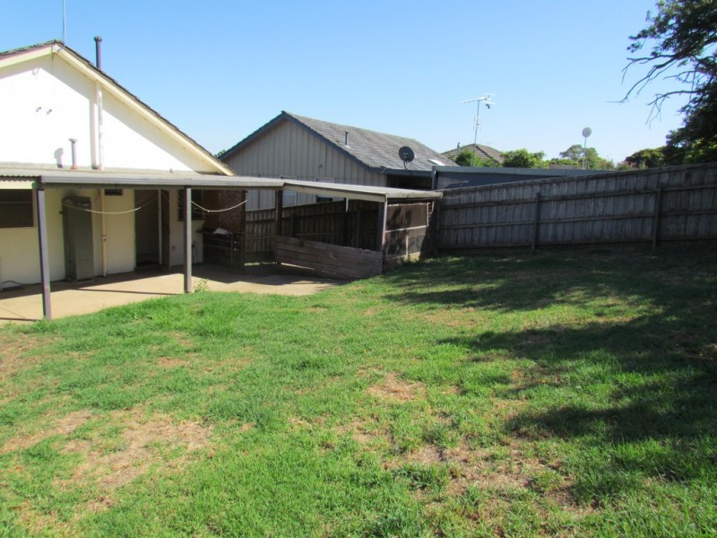 34 Henshall Street, Warragul VIC 3820
