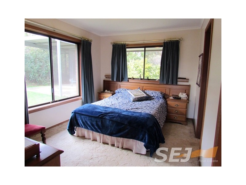 247 Lawrences RD, Trafalgar South VIC 3824