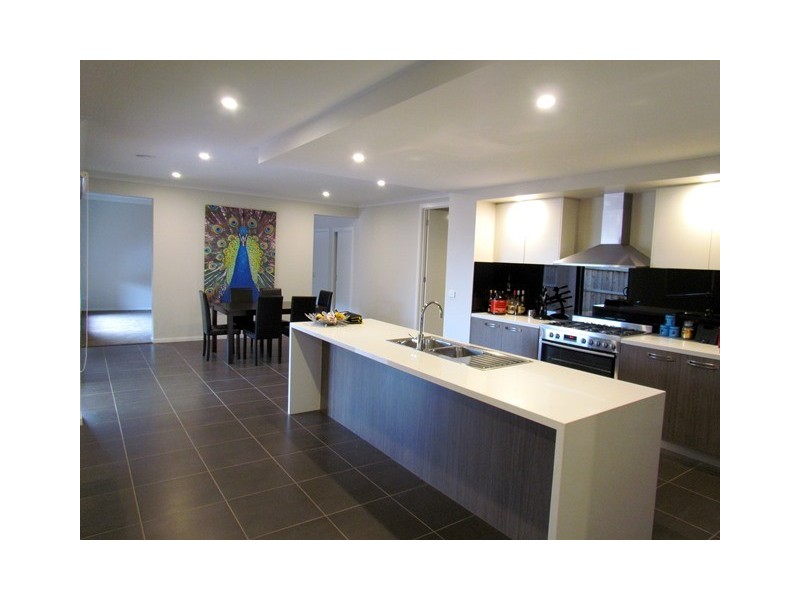 27 Skyline Drive, Warragul VIC 3820