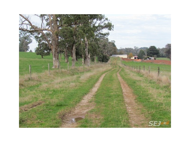 2965 Westernport Road, Drouin South VIC 3818